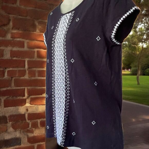 TALBOTS TOP Womens Size S Petite Short Sleeve Navy Cross stitch Cotton Tee - Picture 3 of 8